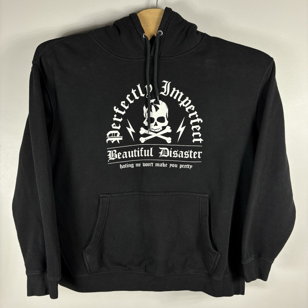 Beautiful Disaster Women's Curvy 1X Graphic Print Pullover Hooded Sweatshirt